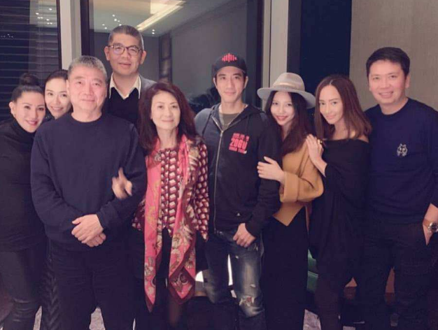 正式开战李靓蕾喊话王力宏律师声称孩子遭到恐吓与威胁