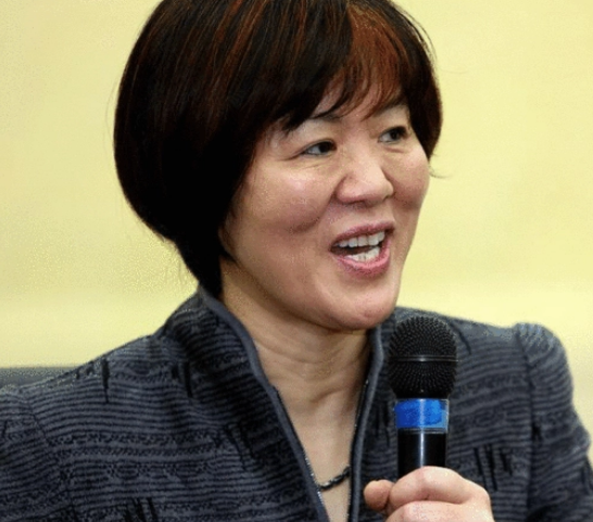 郎平前夫白帆:为女儿单身15年,60岁再当爸,郎平对他送去祝福_腾讯新闻