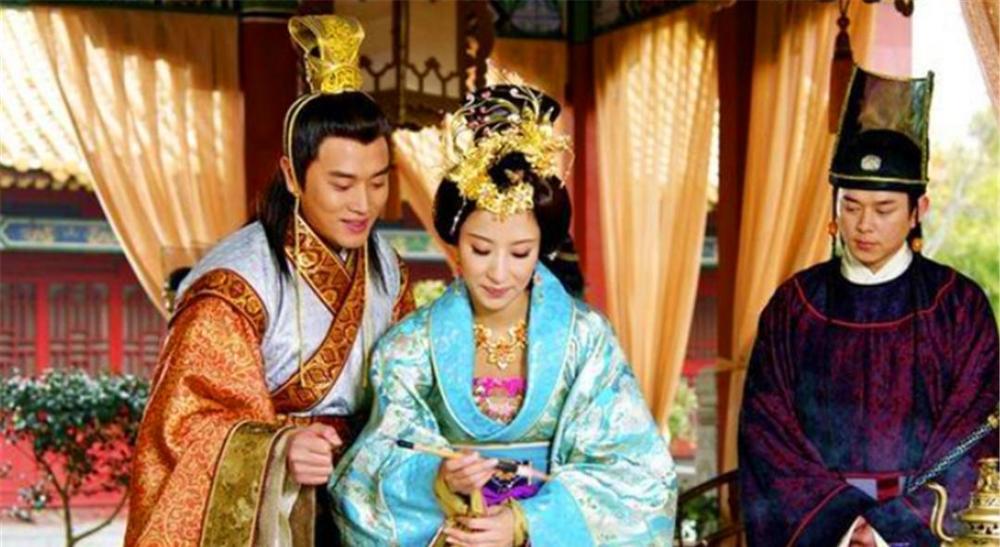 万贵妃比明宪宗大17岁却为何极度受宠她最终的结局如何