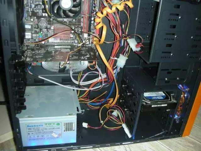 剪不断理还乱的机箱线材