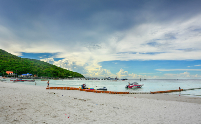 无惧疫情泰国阁兰岛不闭岛继续开放