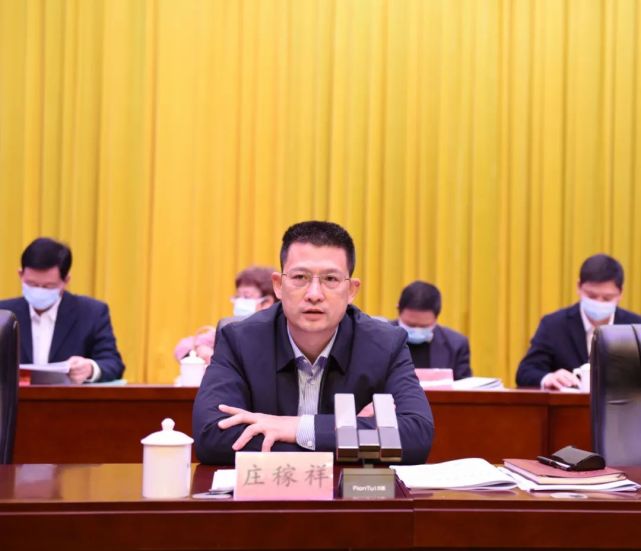 【"2看,3比,5新",千亿惠安再出发】惠安县召开"双百"项目攻坚行动暨一