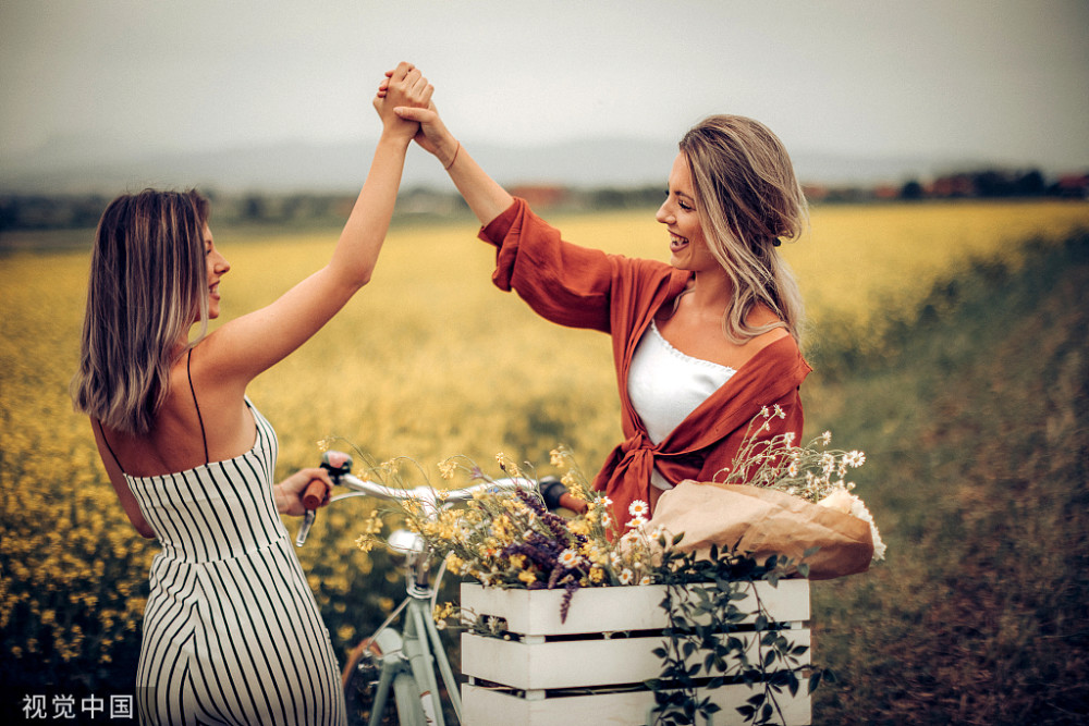 塑料姐妹花火了果然女生之间的友情就是这么不堪一击