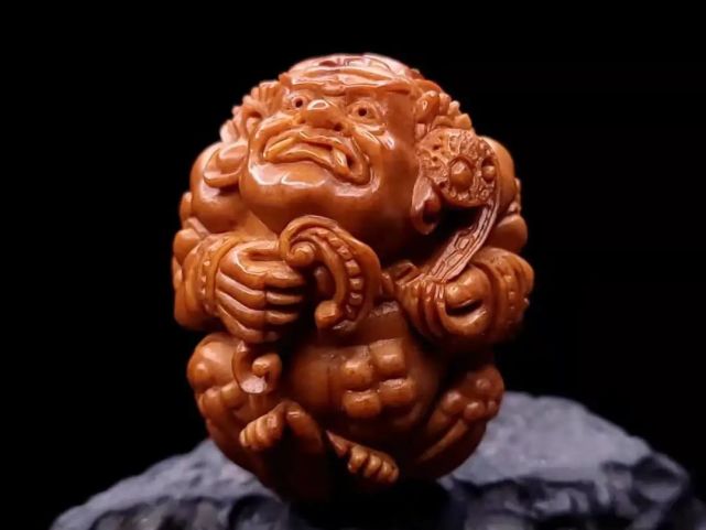 好核雕鉴赏吕刚本工作品八大金刚