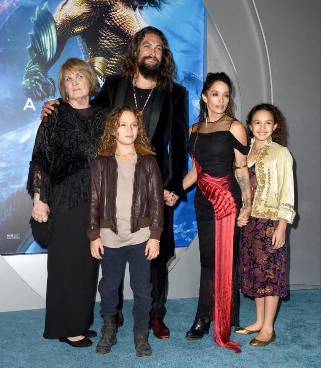 42岁"海王"杰森·莫玛离婚,结束16年感情,曾因脏辫互相吸引