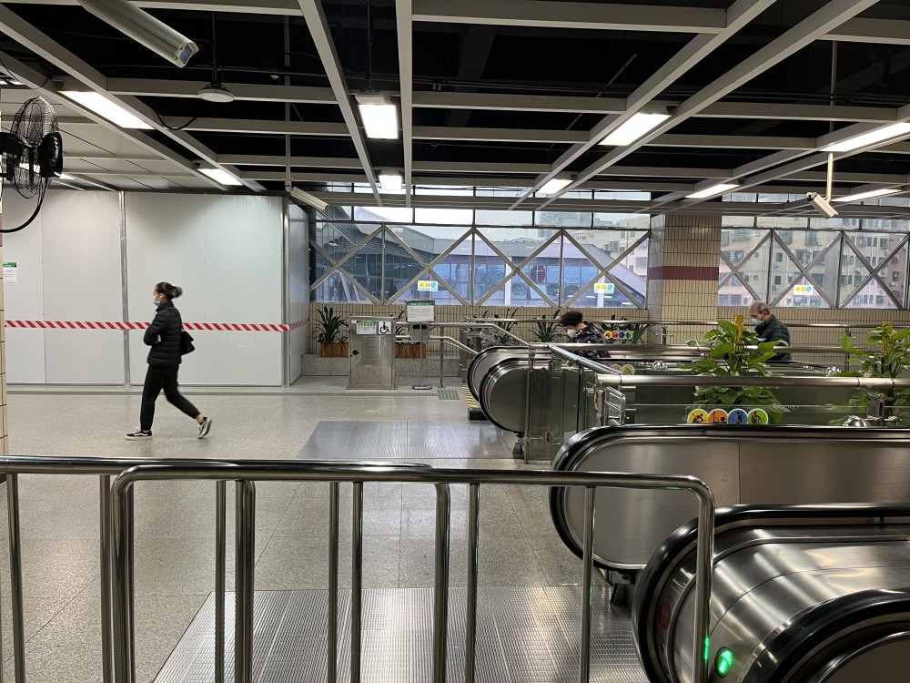 西i站将大变身1号线转入地下车站上盖商场