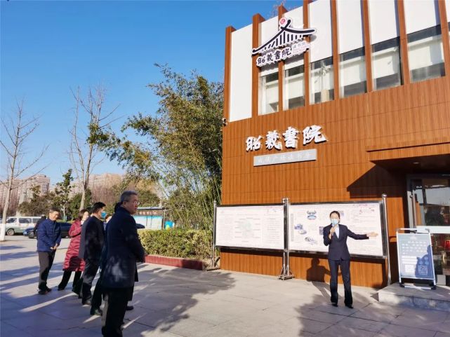 人大代表们先后视察了睢宁县社会治理综合服务中心,昭义书院读书房