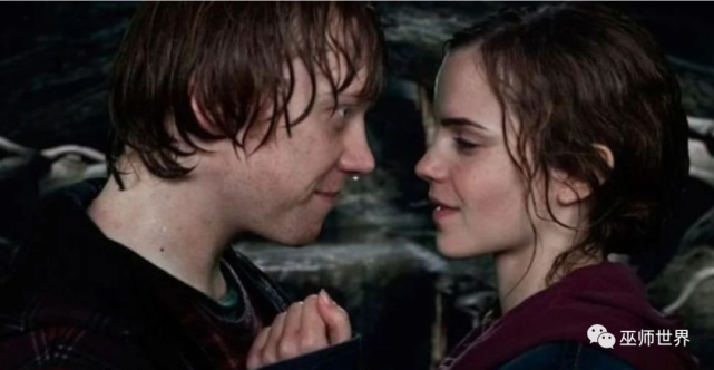 哈利波特三大主演差点毁了罗恩和赫敏的初吻