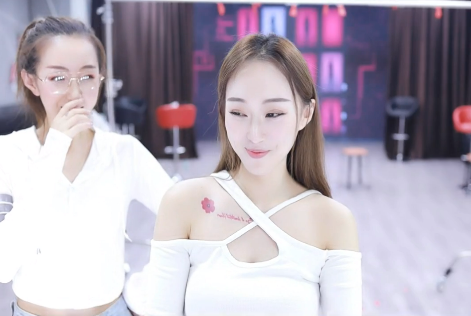 谢小宇瘦成这样了减肥后颜值长相大变开播辟谣公司没解散