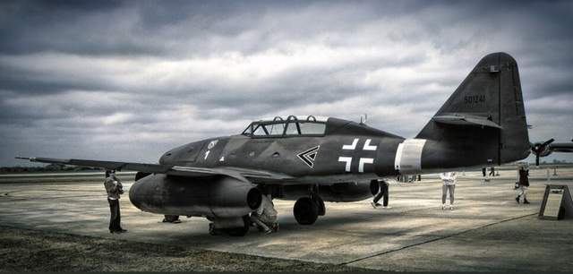 二战彩色照片世界上第一架喷气战斗机梅塞施密特me262