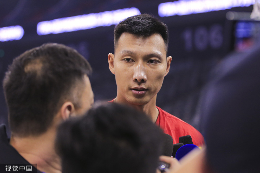 易建联帅照中国男篮老照片分享