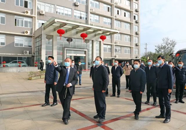 李建成,胡盛等市领导深入宏贯路桥,卫东自动化,龙工(福建)机械,龙亿