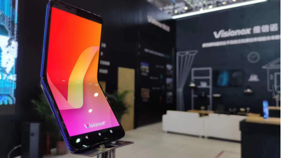 维信诺柔性屏在电子产品中的应用如今,为了实现柔性屏全球前三的目标