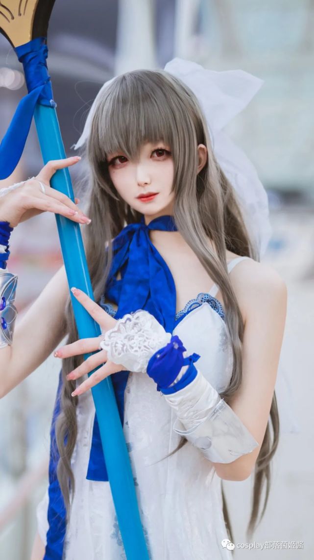 cos:碧蓝航线路易九世礼服版cos正片@疆疆