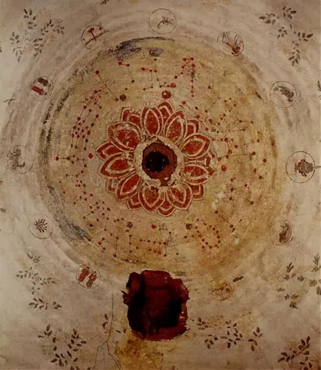 林草科普|敦煌壁画中的植物-萱草