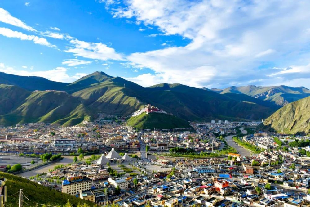 玉树市禁塑减废让玉树更美丽