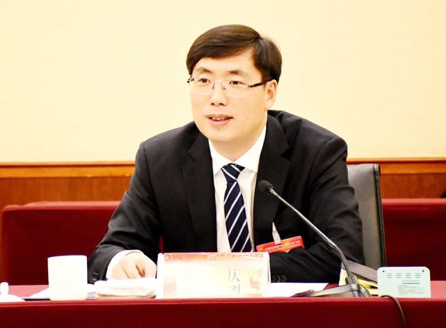 洪庆参加汪清代表团分组审议突出新农业培育新能源擦亮