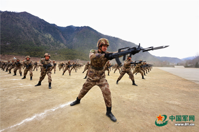 这支高原劲旅以战领训,掀起新年度练兵备战热潮