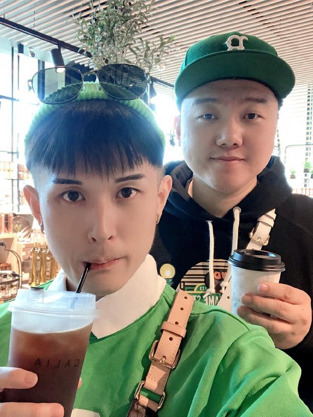 德云社关九海在线喊话搭档张霄白隔离都不忘创作活该他们能火