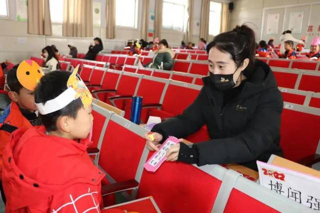 莒县三中小学部举行一二年级无纸笔闯关比赛