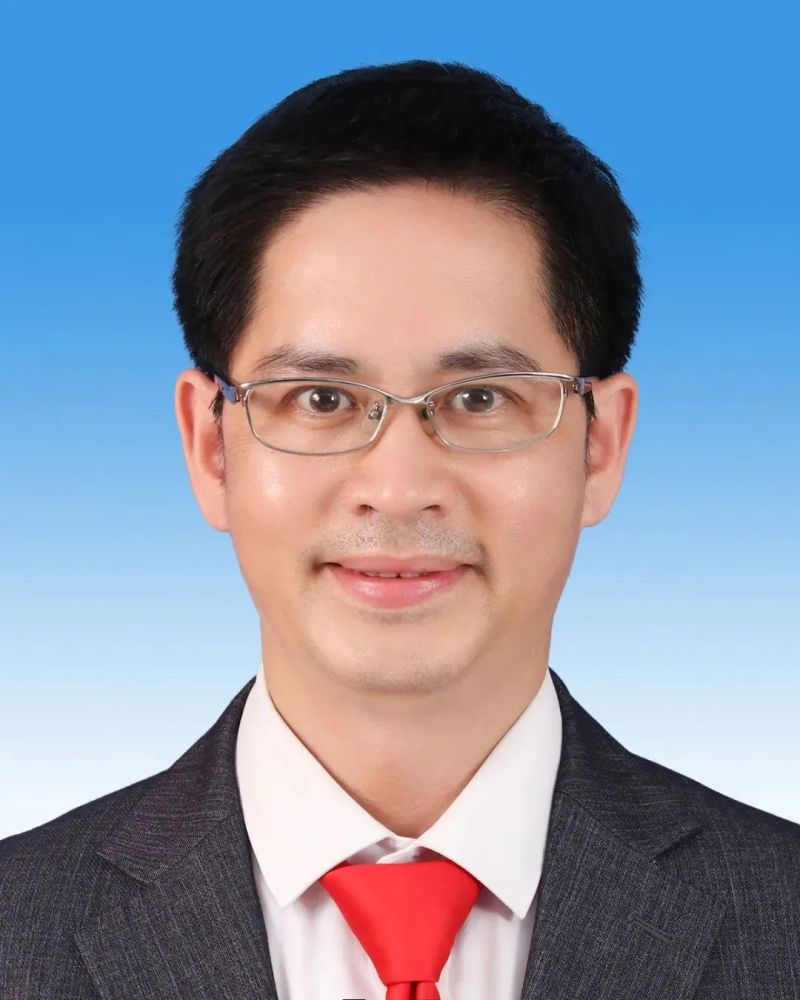 汉族,1976年12月生,在职研究生,中共党员,当选为云浮市人民政府副市长