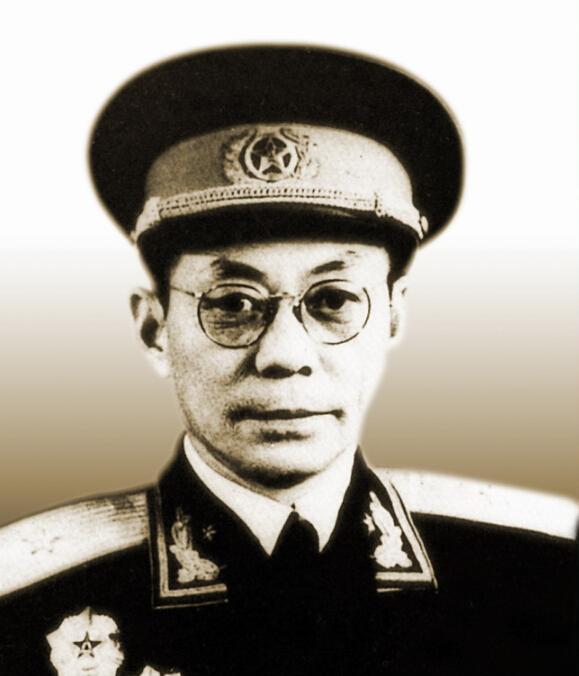 县人,开国大校,1961年晋升少将张树才(政治部主任)兼(朱早观参谋长