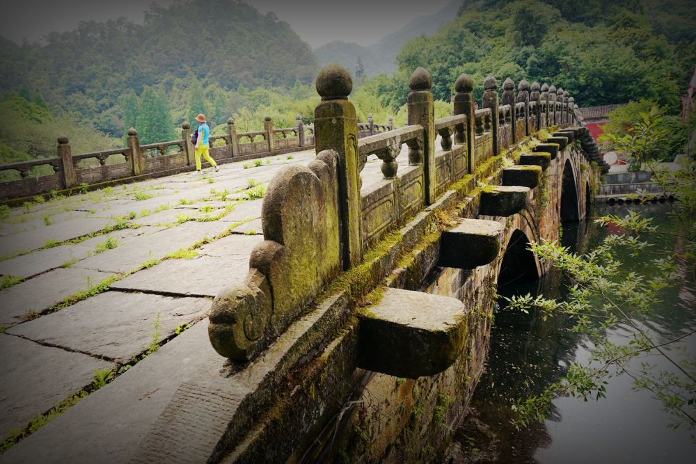 武当山逍遥谷谷幽景美原始森林中的如画境界令人陶醉