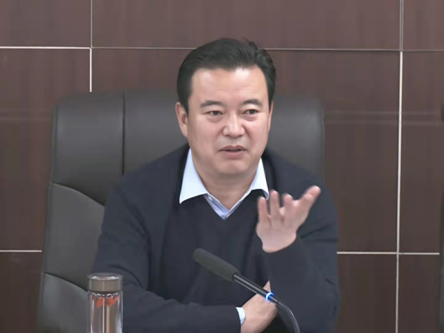 杨永红主持召开县委常委会党史学习教育专题民主生活会征求意见座谈会