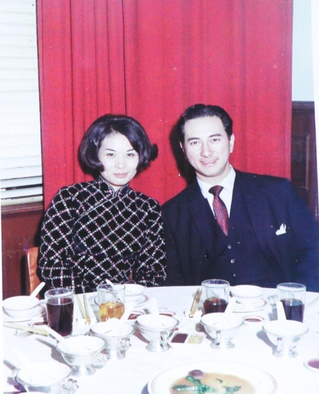 赌王三姨太本是二太太给大太太请的私人看护并非仅凭美色上位