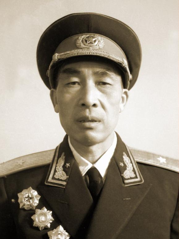 一块银元救了西路军战士一命他从死人堆里爬出来乞讨回延安