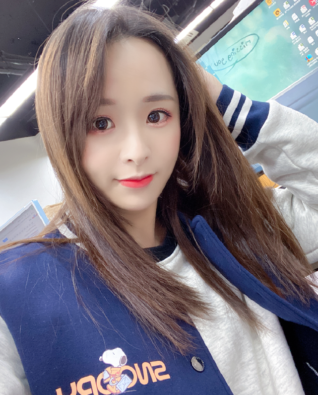 散打哥老婆真真姐透露,养两个孩子每月花40万,有这