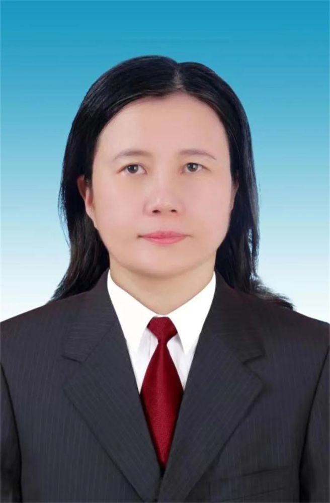 林小群,男,汉族,1963年3月生,大学,理学学士,中共党员.