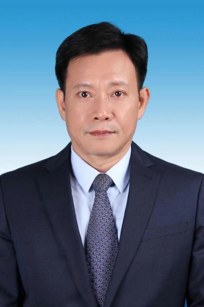 新一届潮州市人大常委会市人民政府领导班子选举产生