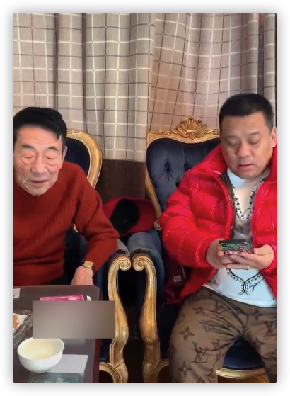 对于这场直播,虎哥豹哥以及杨议依旧没有给出更多的回应,他们究竟是
