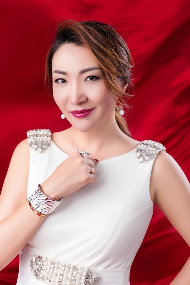 第五届中国书画春节联欢晚会文化传播大使张亚卿