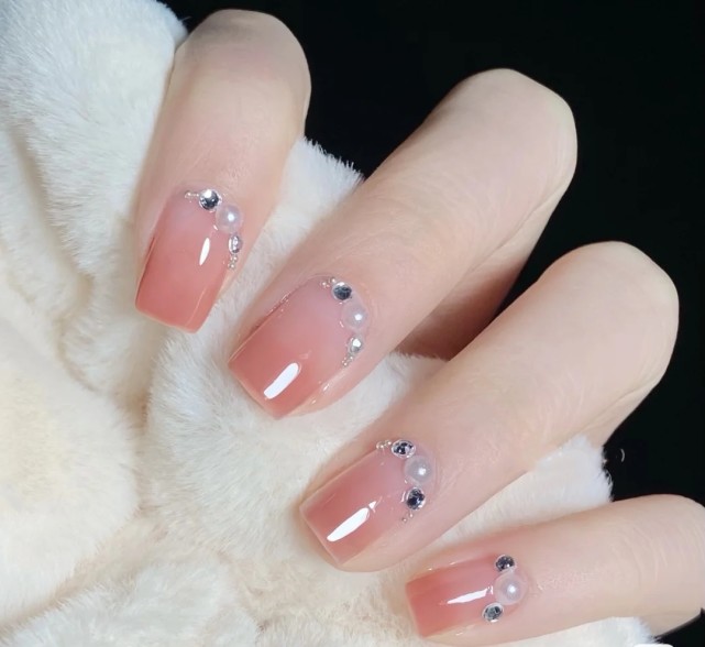 分享10款本甲做也好看的短款美甲款式喜欢记得收藏哦