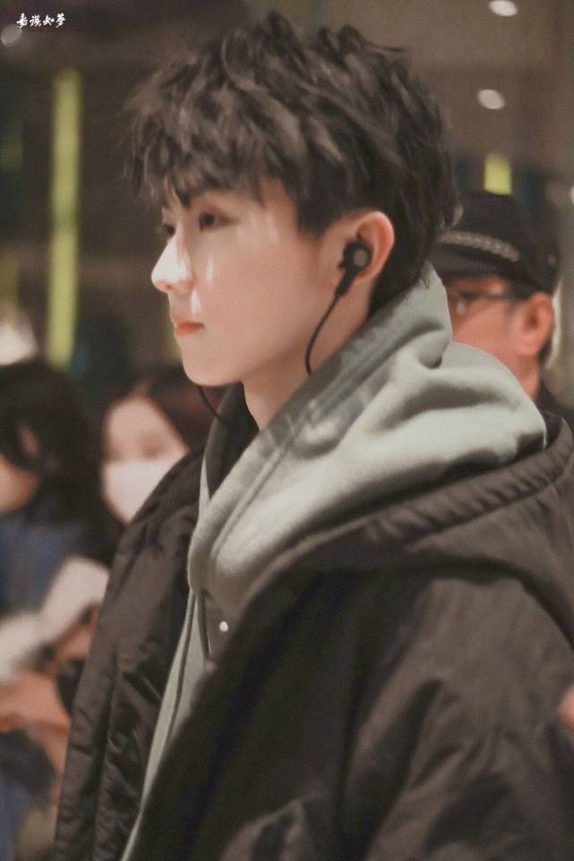 马嘉祺人心是不待风吹而自落的花