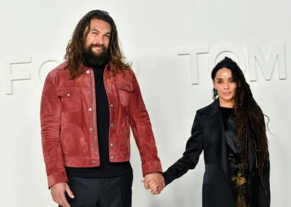 43岁海王离婚8岁时就对20岁的莉莎一见钟情深情人设崩塌