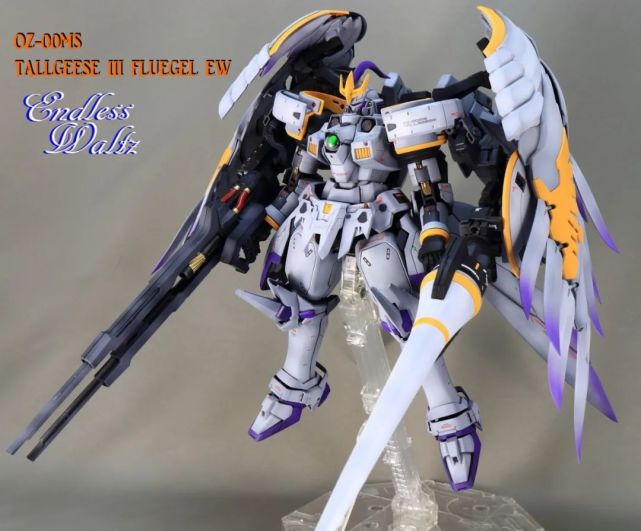 这台机体之所以被叫做"托鲁基斯3 fluegel ew",是