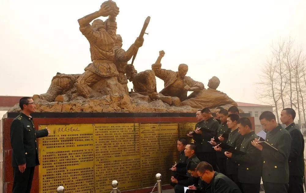 335团3连堵住美2师逃跑之路,遭敌疯狂冲击,其惨烈感动中国记者_腾讯