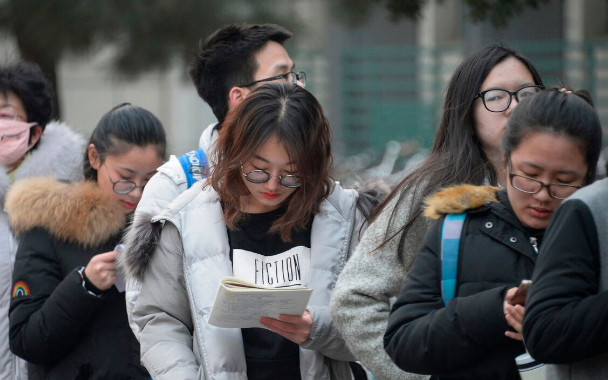 不太适合考研的几类大学生与其去走过场不如就业积攒经验