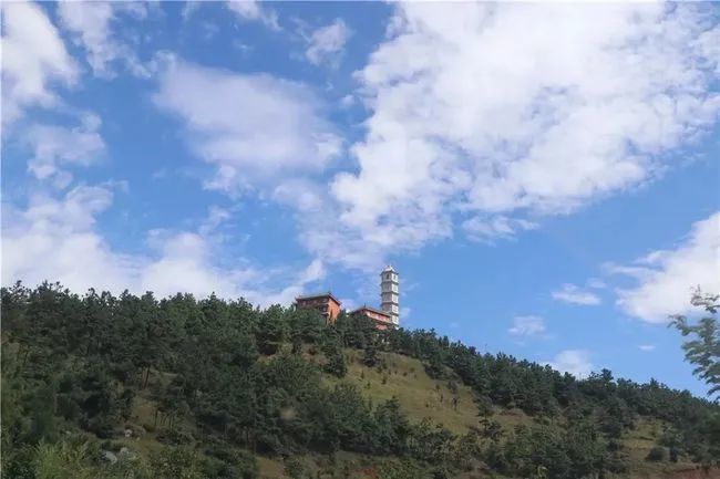 开化文风竖笔塔