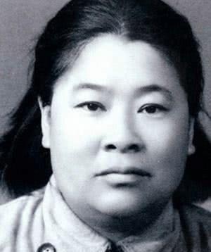 红军女教头何子友 酒量胜过许世友 结婚时伟人与总理到场祝贺 天天看点
