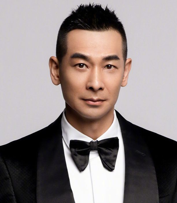 赵文卓新片首日票房不足百万,同是武打明星,和吴京差距越来越大