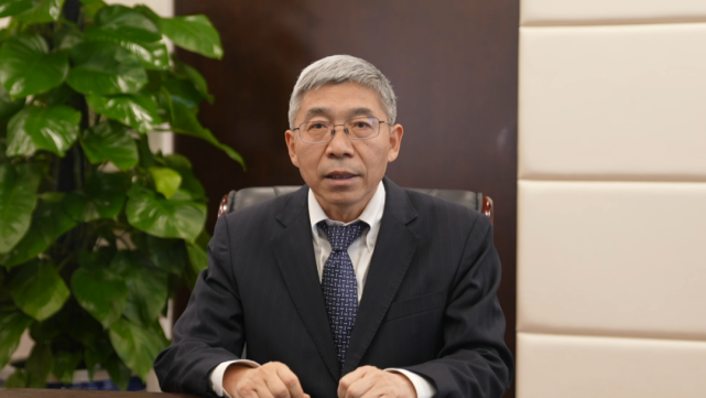 张青松将双碳要求纳入银行经营管理全过程和各领域