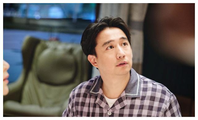 从《小别离》到《小欢喜》再到《小敏家》,黄磊刻画了一个中年在婚姻