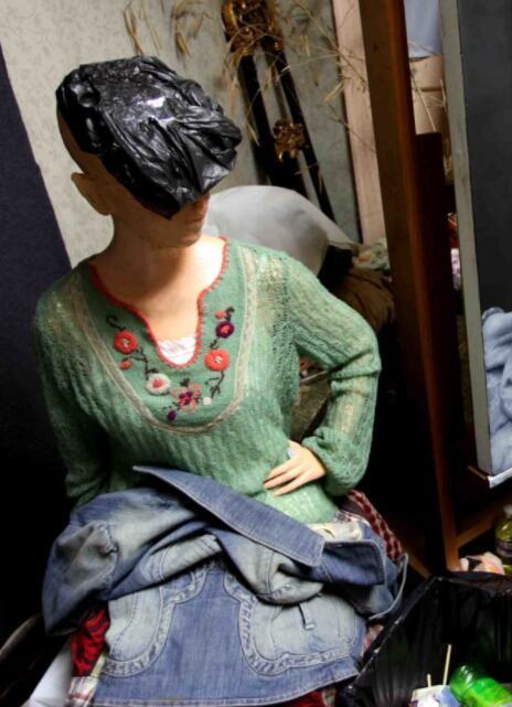 冷军超写实作品小姜卖3千万看到模特长相网友真扎心