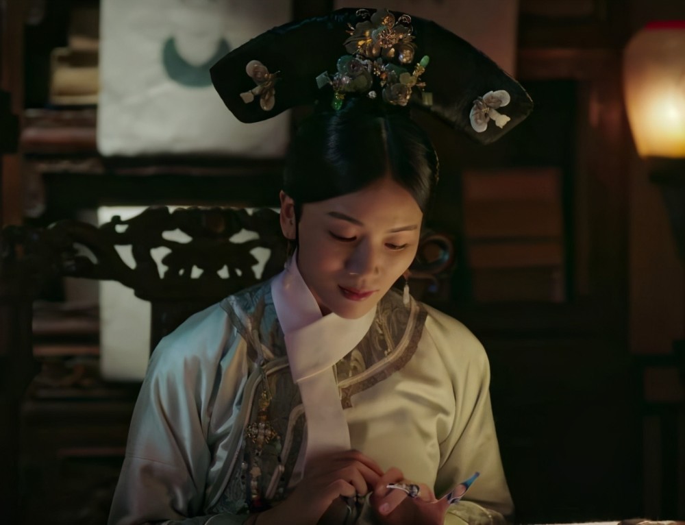 13岁少女被乾隆宠幸历经四朝成清朝最长寿的贵妃