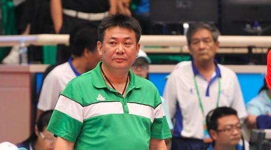 王宝泉放弃报名自愿退出!女排主帅成烫手山芋,蔡斌意愿也不高