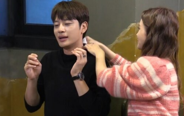 李多海与se7en同龄,两人的相处模式像朋友,两人互动也是十分有趣,一来